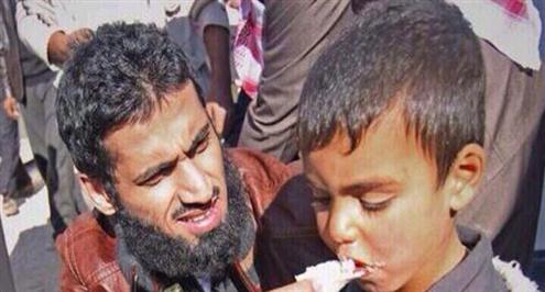 خاص.. بالصور.. "الداعية" سعد الحارثي في مخيمات اللاجئين السوريين بالأردن